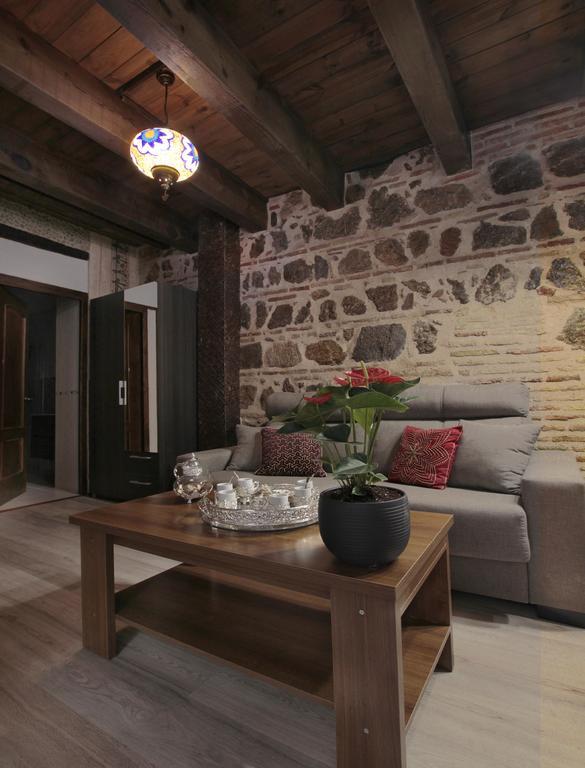 Apartamentos Alcantara Toledo Eksteriør bilde