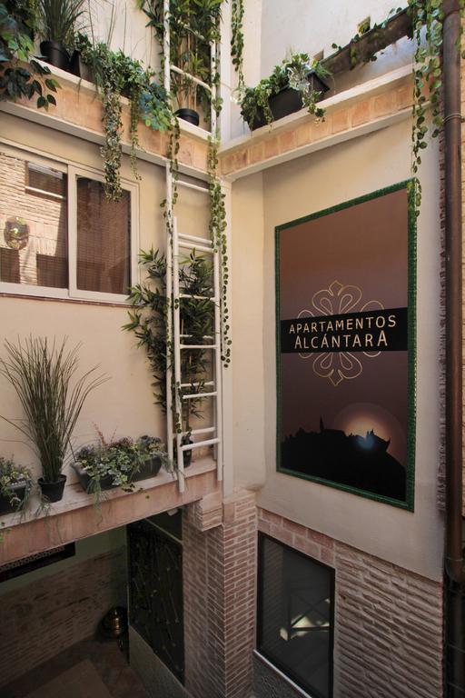 Apartamentos Alcantara Toledo Eksteriør bilde